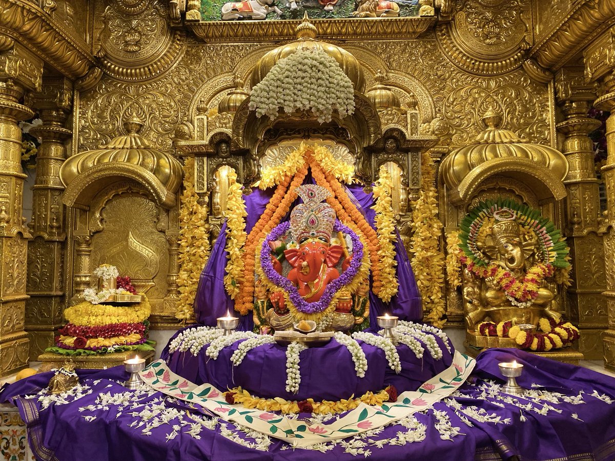 SVTMumbai's tweet photo. 🙏 गणपती  बाप्पा मोरया 🌺मंगलमूर्ती मोरया 🙏०१/०४/२०२४
🙏Ganapati Bappa Moraya 🌺 Mangalmurti Moraya  🙏01/04/2024 https://t.co/Cr7Ofb9raC