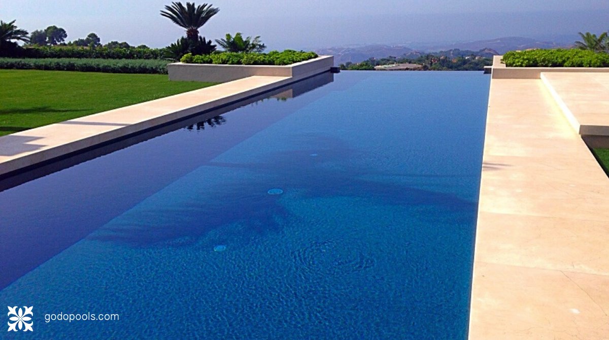 💡Where are the most stunning infinity pool? How are their designs? What is the difference between #InfinityPools and #OverflowingPools? 🔎All answers in this TOP post 👉 i.mtr.cool/yagzhaatmp
#PoolBuilder #DesignPool #Architecture #LuxuryPools #Home #PoolConstruction #Marbella