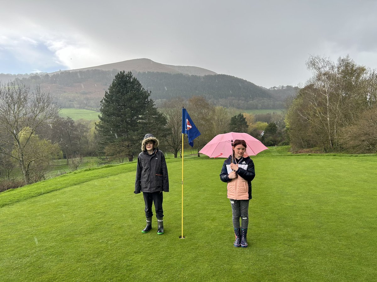 MarkSim93794378's tweet photo. Afternoon walk analysing course conditions 🧐 providing a better understanding of what we can achieve tomorrow 🤓

#failtoprepare #preparetofail #greenkeeping @MonmouthshireGC https://t.co/7asptsbvqu