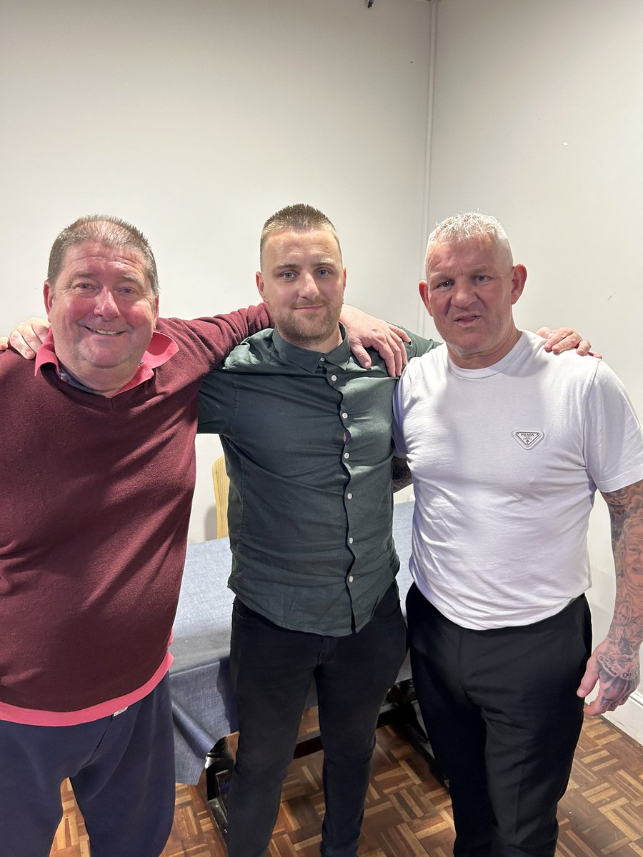 Happy birthday to my pal <a href="/deanwindass2023/">Dean Windass</a> 🍻