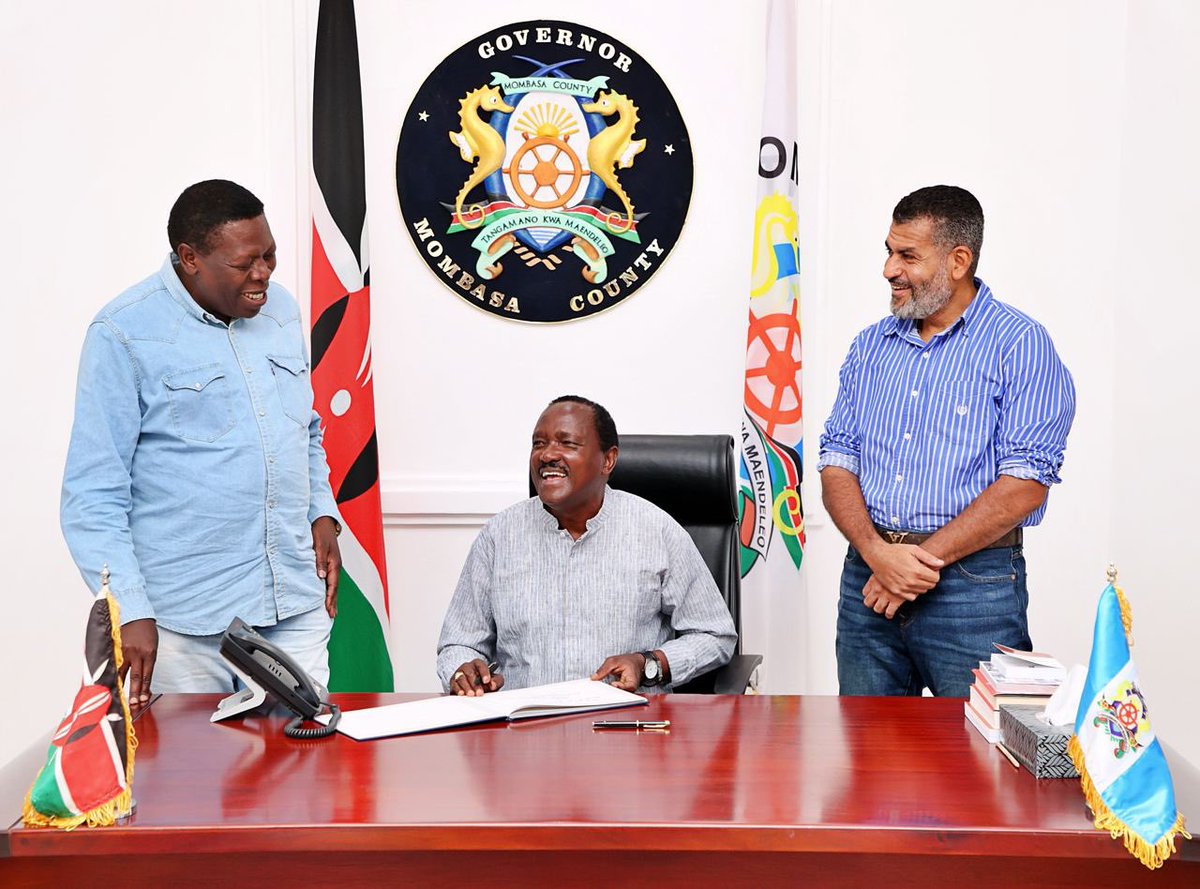 A_S_Nassir's tweet photo. It was my distinct honor to host Azimio leaders  H. E @skmusyoka  Party leader of Wiper Democratic Movement and Hon @EugeneLWamalwa  Party Leader of DAP-Kenya, when they paid me a courtesy call at my Elimu na Mazingira office.

I am grateful for their vote of confidence and renew my commitment to the ideals of our Azimio Coalition.