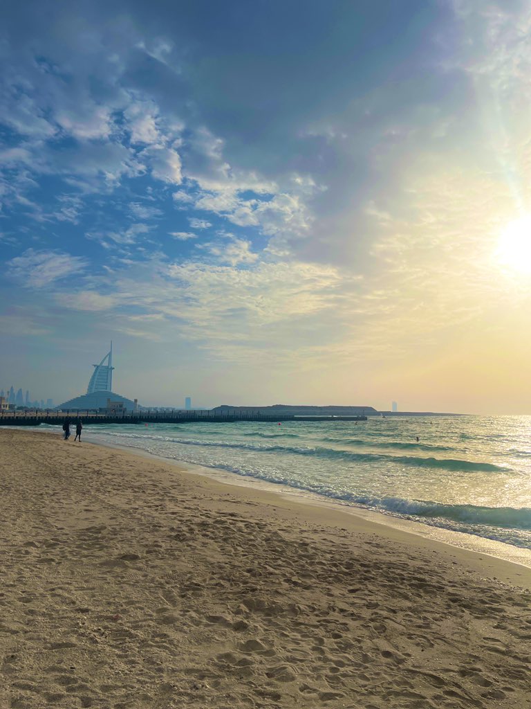 اليوم الجو على الشاطئ ولا أروع
#تصويري
#kitebeachdubai