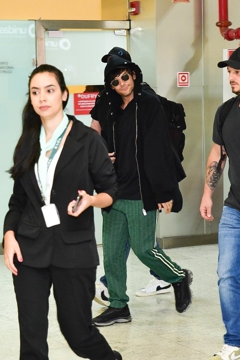 More of Louis arriving in São Paulo earlier today.