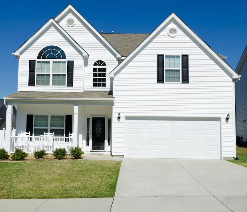 🏠 No April Fools' prank here! Choosing the right siding material is crucial for your home's appearance, protection, and value. 🌟
Our guide explores the pros and cons of various options, from wood and vinyl to brick and stone. 🧱🪵 ecs.page.link/kVszK