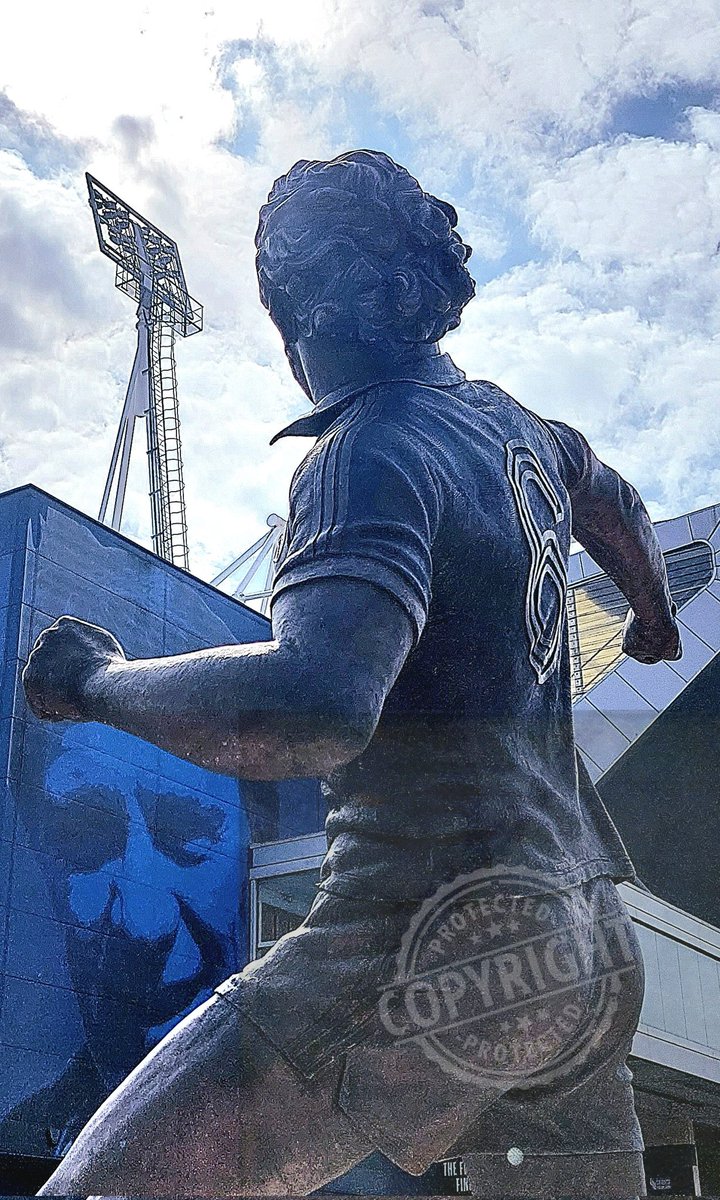 Can we have a big win today for these two #itfc #heros #Kevinbeattie #sirbobbyrobson
Two #Ipswich icons who would be so happy to see up us top #TheChampionship again
#COYB #Uppertowen #Tractorboys #Portmanroad
#footballart #printsforsale #itfcart