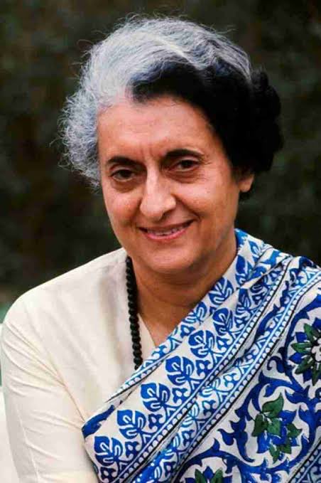 Indira Gandhi was PM when Sikkim became the 22nd state of India on May 16, 1975. वो भारत में ज़मीन जोड़ कर गई, पाकिस्तान को तोड़ कर गई । इसी लिये इंदिरा बेजोड़ थी मूर्खों