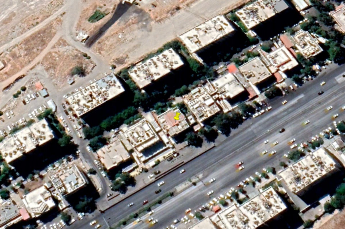 geolocation of the Israeli airstrike in Damascus google.com/maps?ll=33.503… twitter.com/michaelh992/st…