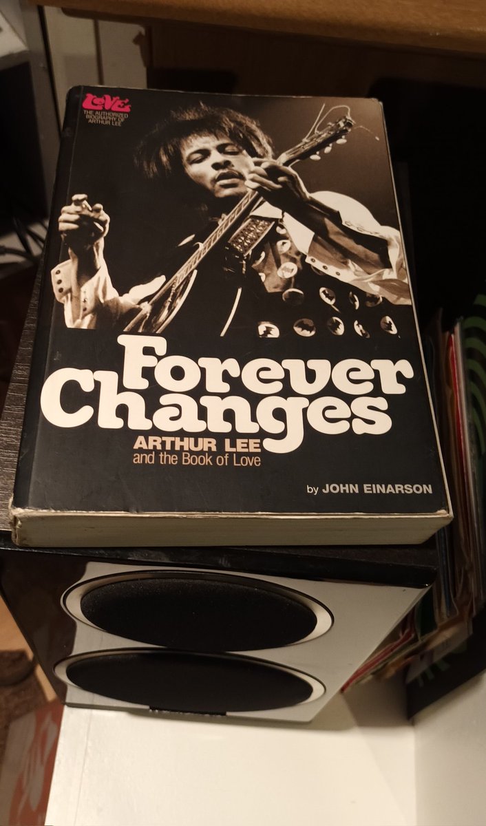 Superdrogidge's tweet photo. #Top15FaveAlbums
#1
Beginning with the obvious I suppose..
Attempting this chronologically.

Forever Changes 🖤 Love
#ArthurLee #BryanMacLean #JohnnyEchols #MichaelStuart #KennyForssi

You Set The Scene
https://t.co/BZ3Gw0JNC4 https://t.co/vAKyAIQDR3