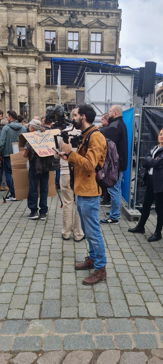 ultras_gg's tweet photo. Auch er darf nicht fehlen #dd0104 https://t.co/kJfeyLijab