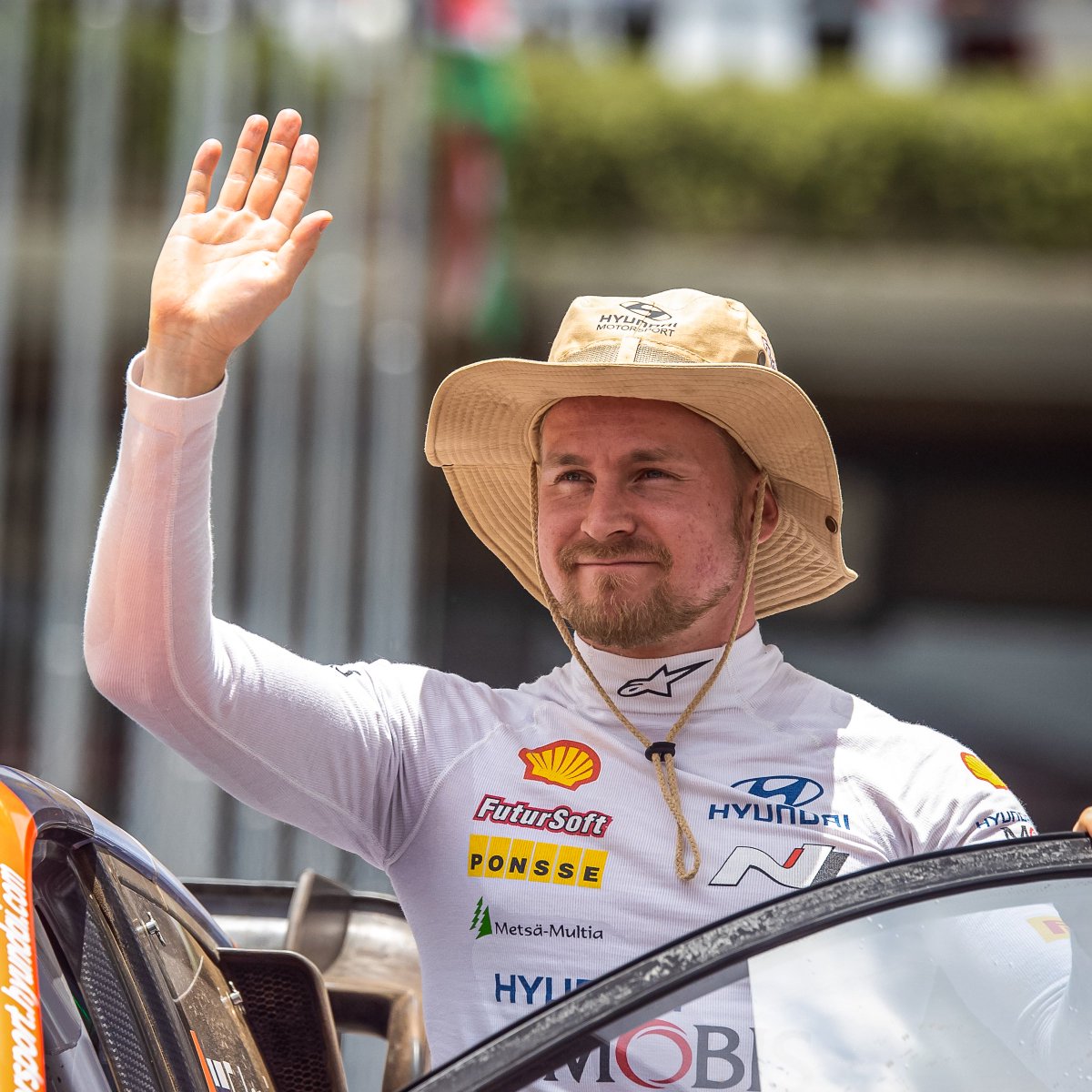 HMSGOfficial's tweet photo. EP's sunhat appreciation 🤠

#WRC @EsapekkaLappi https://t.co/QOmRyM0teN