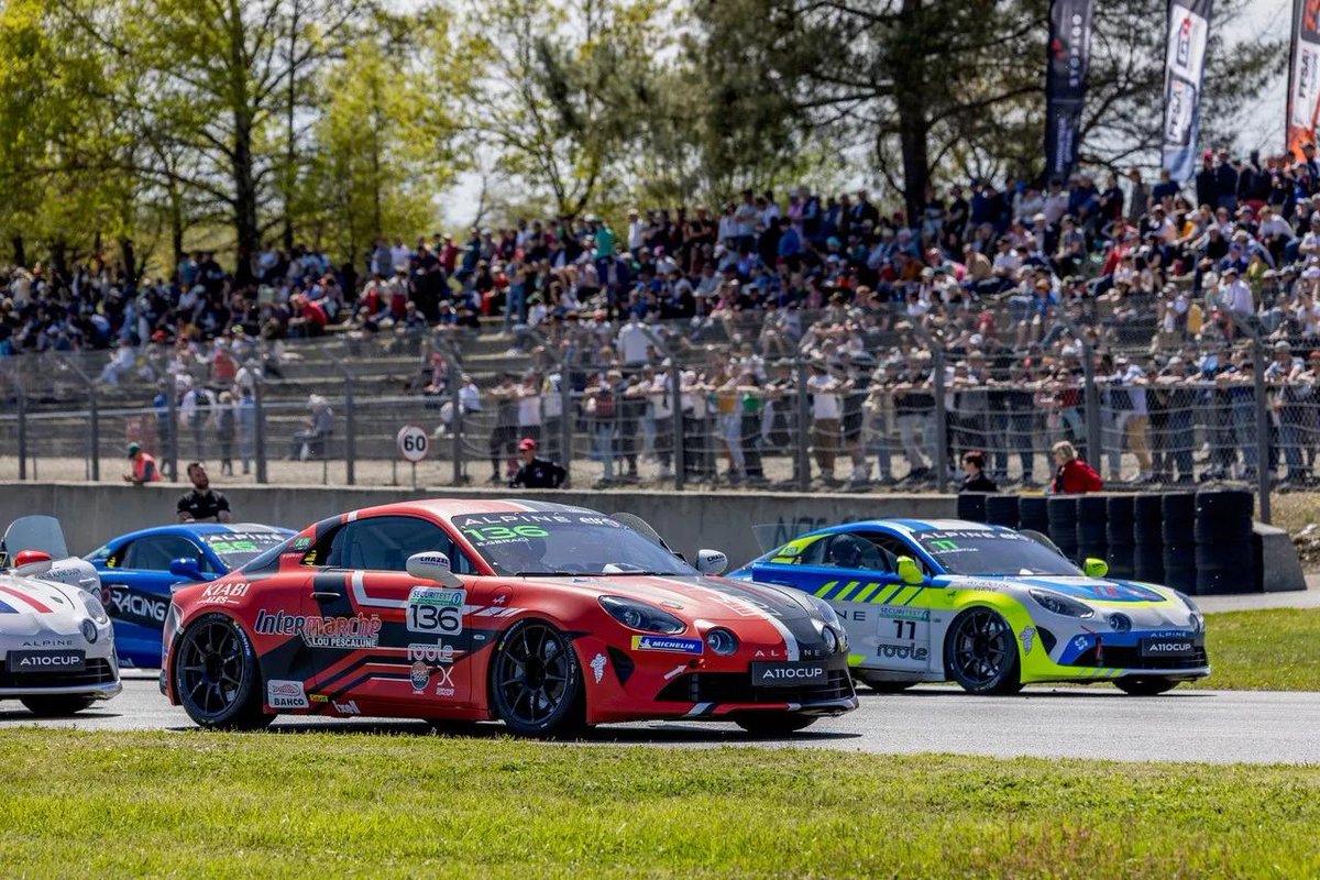 🏁 La 3ème course des Alpine Elf Europa Cup Series a donné du fil à retordre aux concurrents. C'est finalement Léo Jousset qui remporte la remporte ! circuit-nogaro.com/blog/2024/04/0…