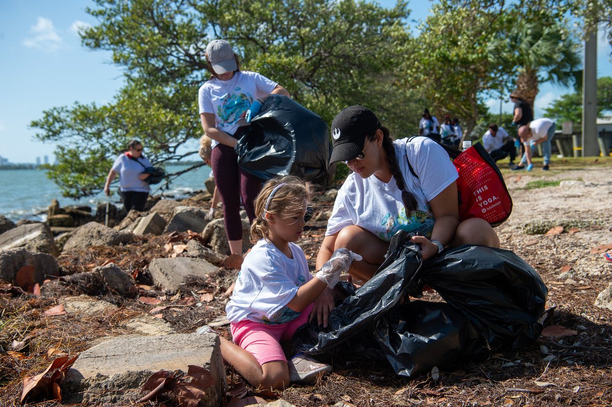 #EarthMonth has begun! 🌎 What better way to protect our planet than to act locally by participating in #Baynanza. The coastal cleanup that focuses on keeping Biscayne Bay healthy is happening Saturday, April 13. Visit miamidade.gov/baynanza to volunteer. @MiamiDadeCounty