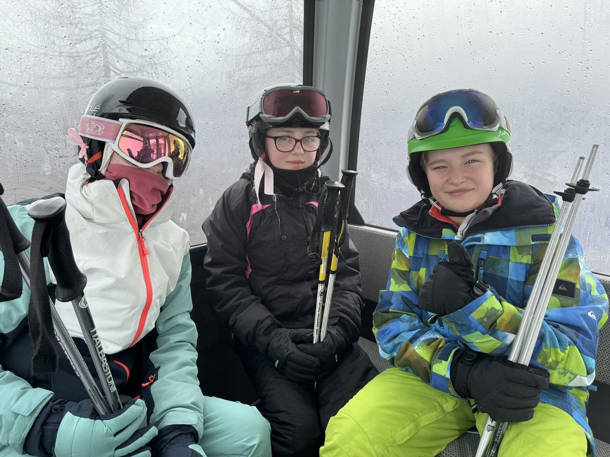 Day 2 was an interesting one. Morning sessions off due to dangerous conditions on the mountain but lovely conditions this afternoon ready for sunshine and clear views tomorrow. Students have made great progress today and will have extended lessons, with huge smiles. #stwaitaly24