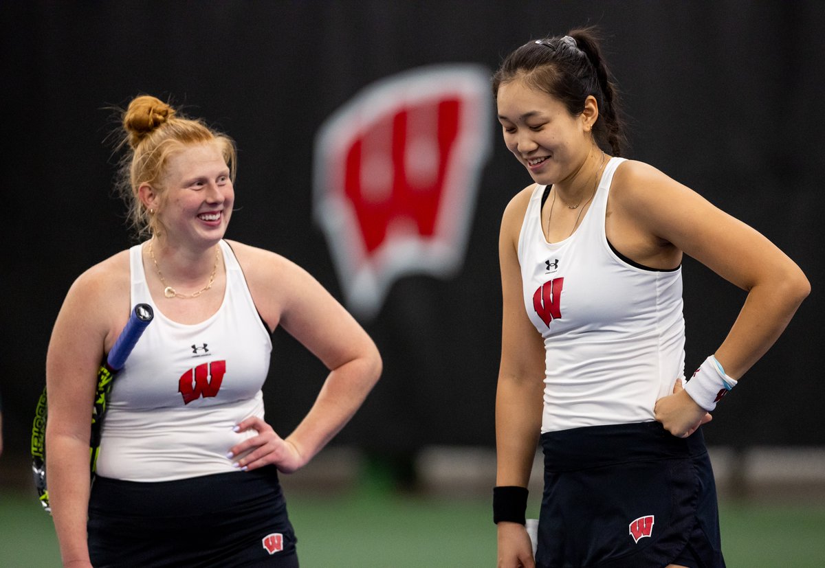 1️⃣1️⃣ STRAIGHT. After sweeping Iowa and Nebraska this weekend, @BadgerWTennis has tied the program's longest winning streak set in 1996.