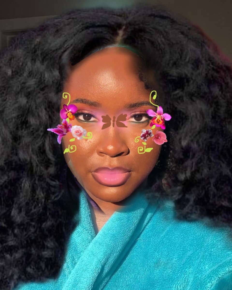 naomiw00's tweet photo. THE ART VS THE IDEA By: MUA NAI 🌸 #springmakeup https://t.co/NqAZFGH8tH