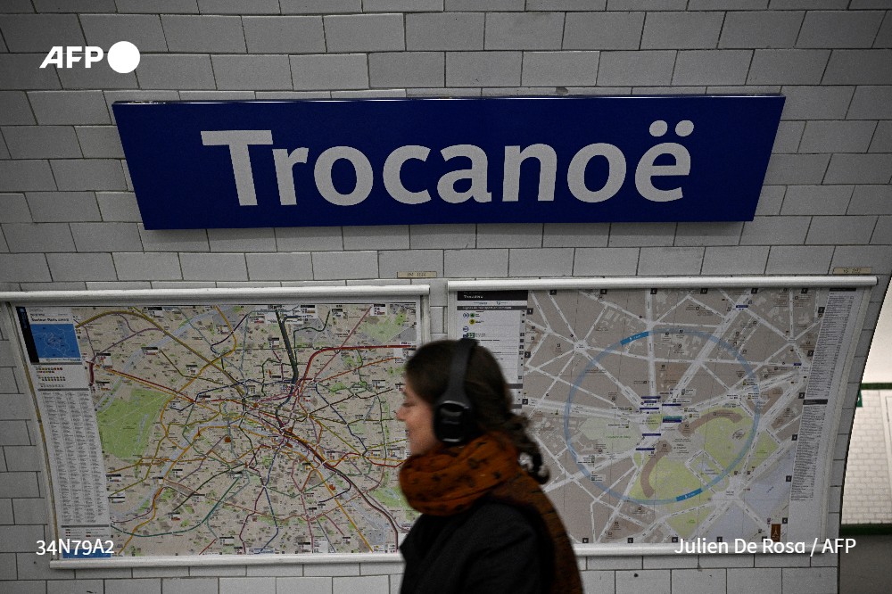 🚇 🏅 Une dizaine de stations du métro parisien ont vu leur nom changer ce lundi et été affublées de sobriquets en référence à des disciplines olympiques et paralympiques, un clin d'oeil à l'occasion du 1er avril #AFP