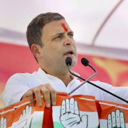 Amockx2022's tweet photo. BREAKING NEWS 

This is biggest news coming from Supreme Court ahead of 2024 Loksabha elections, big win for opposition 🔥

Supreme Court has issued notice to Election Commission to tally 100% VVPAT with EVMs. #SupremeCourt also asked to put all the slips in separate ballot box and count it. 

All opposition parties wrote to demand this and SC has asked to implement this. Excellent decision. Now this should shut all the buzz over EVMs. 

#SaveDemocracy 

[Source: Bar & Bench]