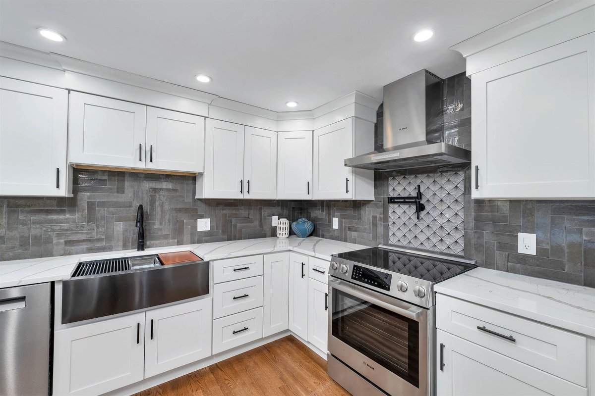 Verani Realty tweet media