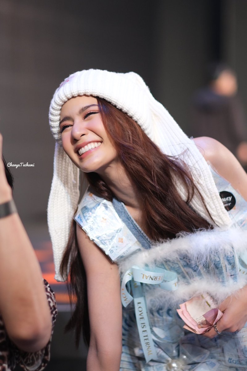 AA93855's tweet photo. ยิ้มเยอะเยอะนะ รักที่สุด 🫶🥰

#TheGRANDTPOPConcert
#MGT2024 #UNFORGETABLE
#GrandExperiences #หยกพังงา #หยกมิสแกรนด์พังงา2024 https://t.co/6jG236SqIY