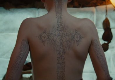 I love the intricacy of Aang's tattoos and I wish this design choice was used in the current remake