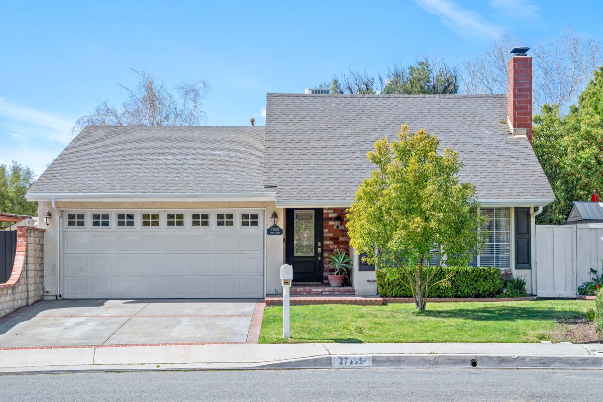 kirkhawkins's tweet photo. 🚨#KirkAlert: New Listing! 
📍 27533 Kenfel Drive, Santa Clarita
🏡 3 Bedrooms, 2 Baths
💵 $799,000
#WorkWithKirk #ARealEstateAgentYouCanLove

Always accepting new clients! In all price points! Let me know if you have any family, friends or coworkers who are looking to move! https://t.co/4fUmmXMlsm
