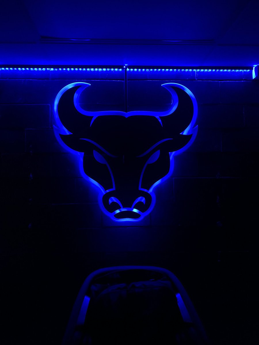 Had a great time at <a href="/UBFootball/">UB Football</a> spring practice the other day!! Thanks to <a href="/CoachBDoc/">Brian Dougherty</a> for having me out and allowing me to check out the program!!
<a href="/Red_Zone75/">Todd Smith</a>