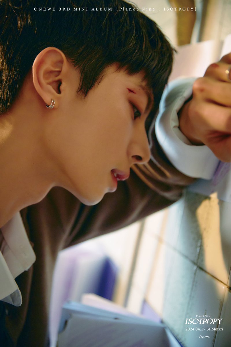 [#ONEWE] 

ONEWE 3RD MINI ALBUM 
[Planet Nine : ISOTROPY]
  
🩹 SOLO CONCEPT PHOTO #1 🩹

▪ KANG HYUN ▪

2024.04.17 6PM (KST) RELEASE✔

#원위 #PlanetNine_ISOTROPY
#강현 #KangHyun
#추억의_소각장 #Beautiful_Ashes