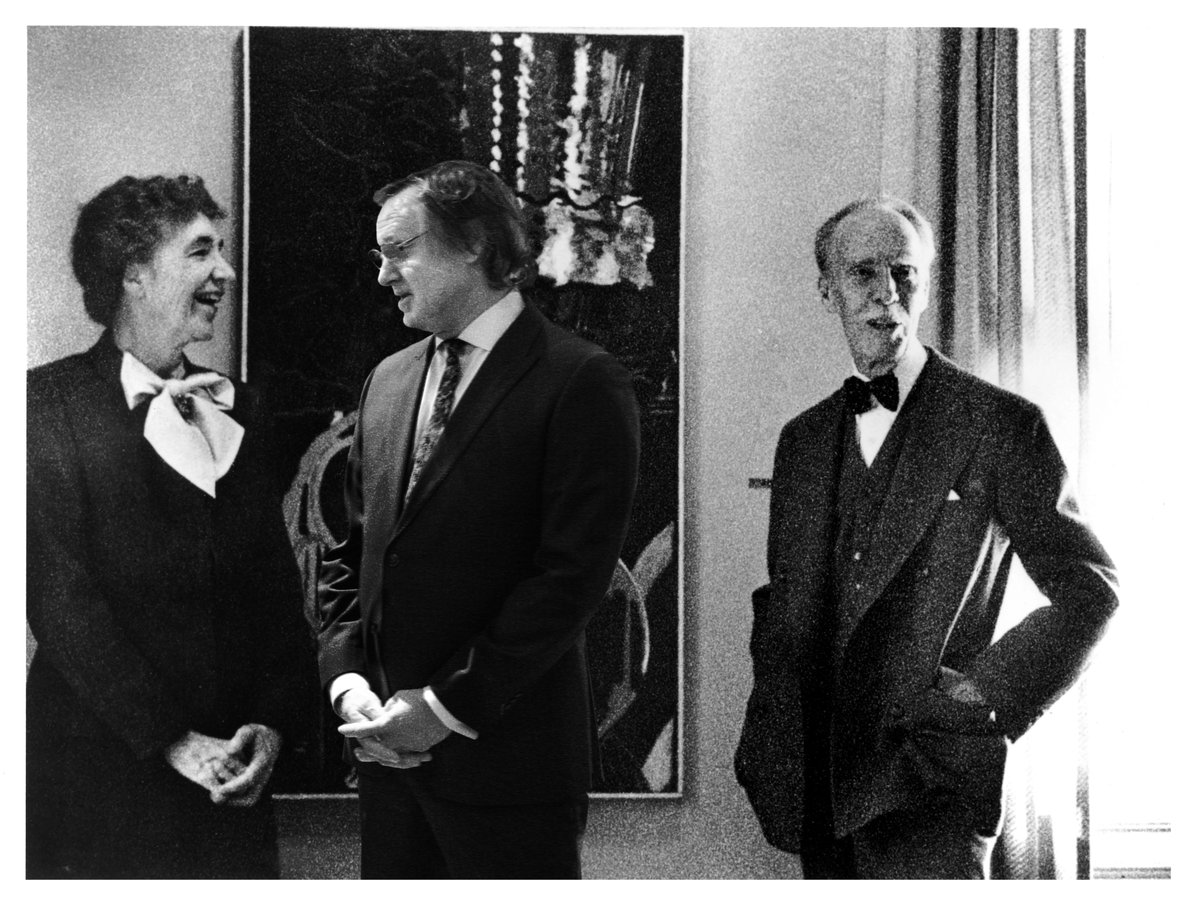 Remembering the moment when The Phillips Collection Vradenburg Director and CEO Jonathan P. Binstock first met our founders Marjorie and Duncan Phillips. 📸 Archival image courtesy of The Phillips Collection Library & Archives.