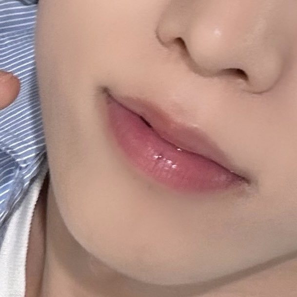 nanabcatt's tweet photo. 탕후루입술 https://t.co/wyV1JEWDiv