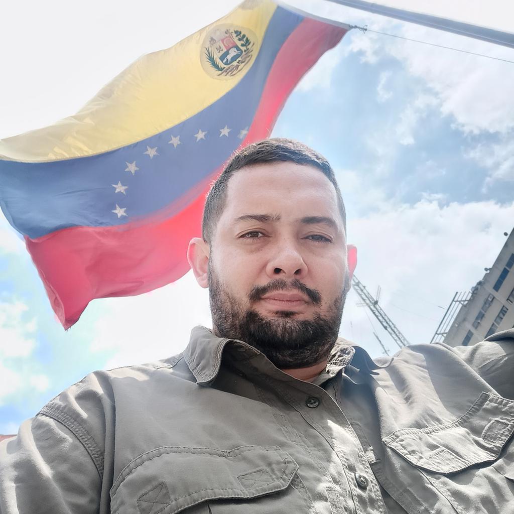 Libertad para franks cabaña preso político acusado por delitos que no cometió cumpliendo una pena anticipada siendo inocente y el único de los imputado que esta privado de libertad injustamente 
#presopolitico
#liberenAFrankscabaña
#Libertad 
#Venezuela 
#abril