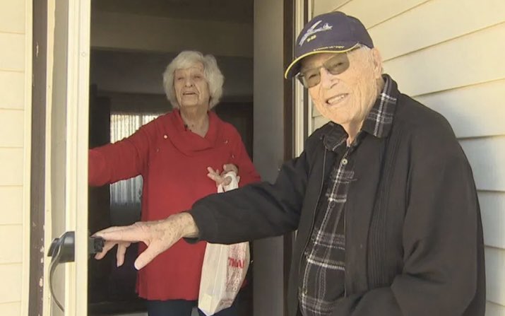 Just read this beautiful story about a beautiful soul. This is Ralph. He’s 98. Still delivers meals with Meals on Wheels in Salem, Ore (USA). what an amazing human being ❤️ #Heroes