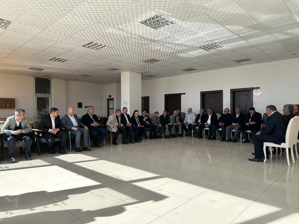 Ruken_Kilerci's tweet photo. 📍#Dedeli
Belediye Başkanımız olarak seçilen Veysi Durak’ı tebrik ediyor, görevinde başarılar diliyorum.
Cumhurbaşkanımız Sayın Recep Tayyip Erdoğan Liderliğinde Kıymetli Başkanımız ile birlikte Dedeli’li hemşehrilerimizin hizmetkarı olmaya devam edeceğiz.
#GerçekBelediyecilik
@RTErdogan @tcbestepe @Akparti @Emrullah_Gur @Orhangungor04 @VeysiDurak1 @Akpartipatnos04 @Cetintasdemirr4 @Abdulhalik_Tskn