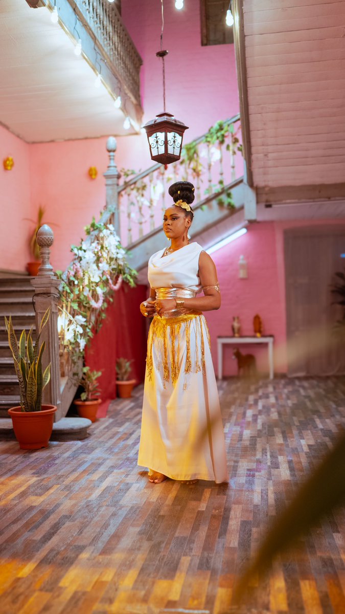 Yanks_tee's tweet photo. Glad to share a thread of my work, some behind the scenes (BTS) photos of a music video shoot sometimes last month.📸 https://t.co/wTjckOdcEl