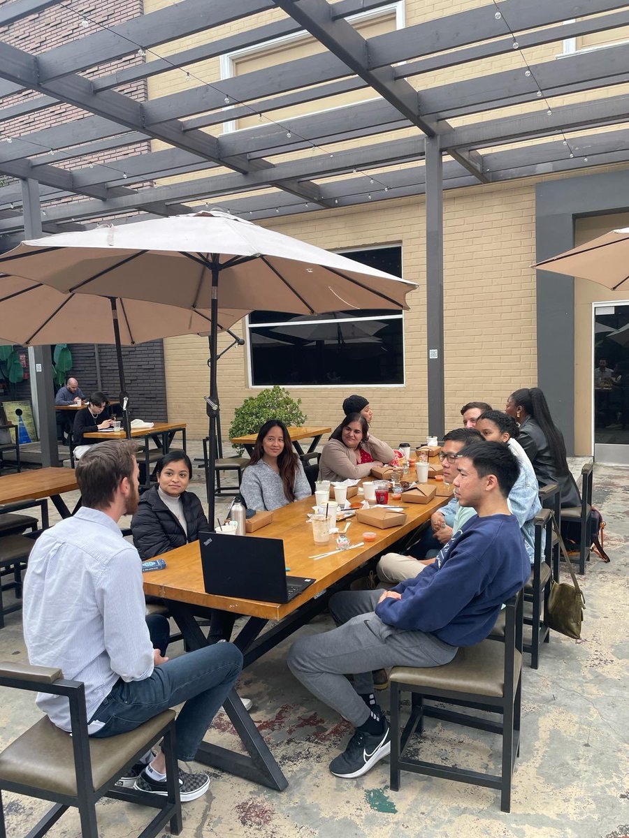 CHLA_PHMFellows's tweet photo. This past week, our fellows gathered together for our annual Fellowship Retreat! We learned about Finance 💵, Magic in Medicine🪄, and shared gratitude with our PC and PDs☺️.

Not pictured (us escaping from the hardest level escape room 🚪). https://t.co/RQCqCSfHjf