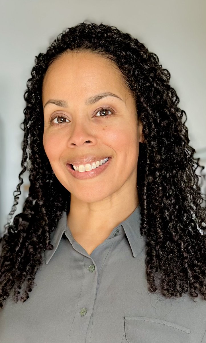 booksforwardpr's tweet photo. Q&amp;A: Check out this interview with #BooksForward author Yecenia Currie and @deborahkalb!

Read here: https://t.co/lP2sHWxRz0 https://t.co/ad9QmPqr4A