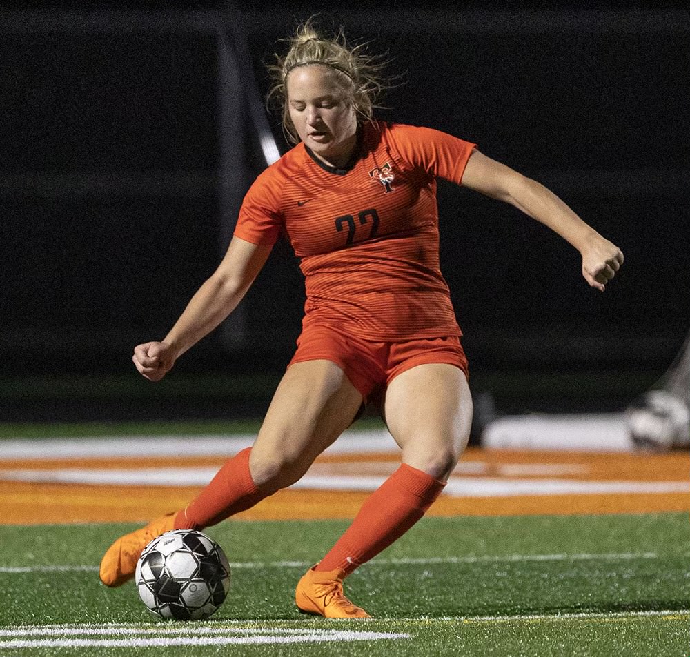 Jayna is back to the pitch stronger than ever after tearing her ACL. Now, she's chasing her dream of playing collegiate soccer.

Read more: shorturl.at/vBHW0