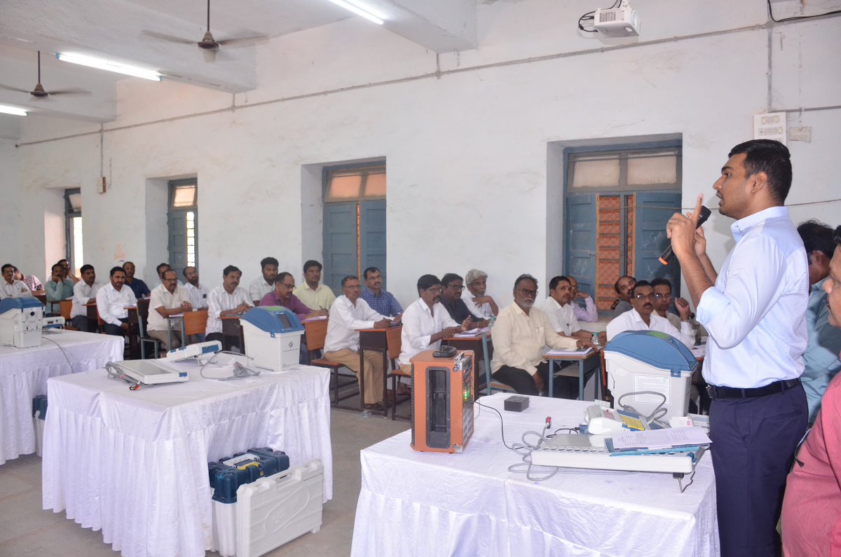 Training programs were conducted for POs/APOs pertaining to Lok Sabha Elections 2024 of Siddipet, Dubbaka, Husnabad and Gajwel Assembly Constituencies. #Election2024 #LoksabhaElections #MedakMPElection #TelanganaLoksabhaelections #ParliamentaryElection2024 #ElectionCommission