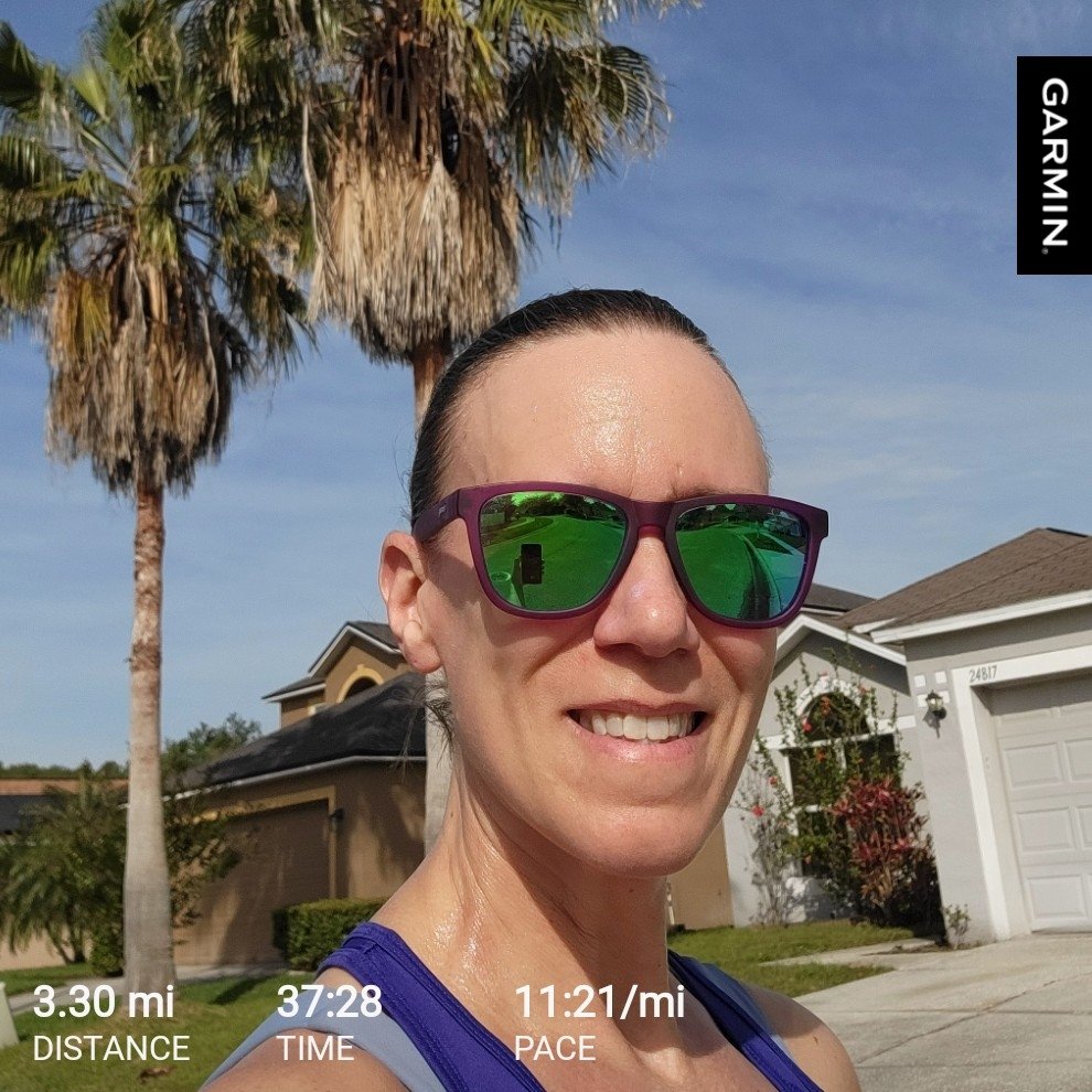 kc_run_coach's tweet photo. Another beautiful Florida morning for a run! First run of April! 🌞

#aprilrunning #running #floridarunning #medalchasers https://t.co/QamO8poW8L