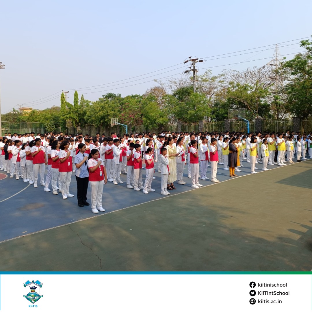 KiiTIntSchool's tweet photo. . We are proud to see them as responsible budding minds, aware of the culture that they need to uphold! #utkaldivas #odishagram❤️ #future #citizens #statelove https://t.co/gqA4HhzQuy