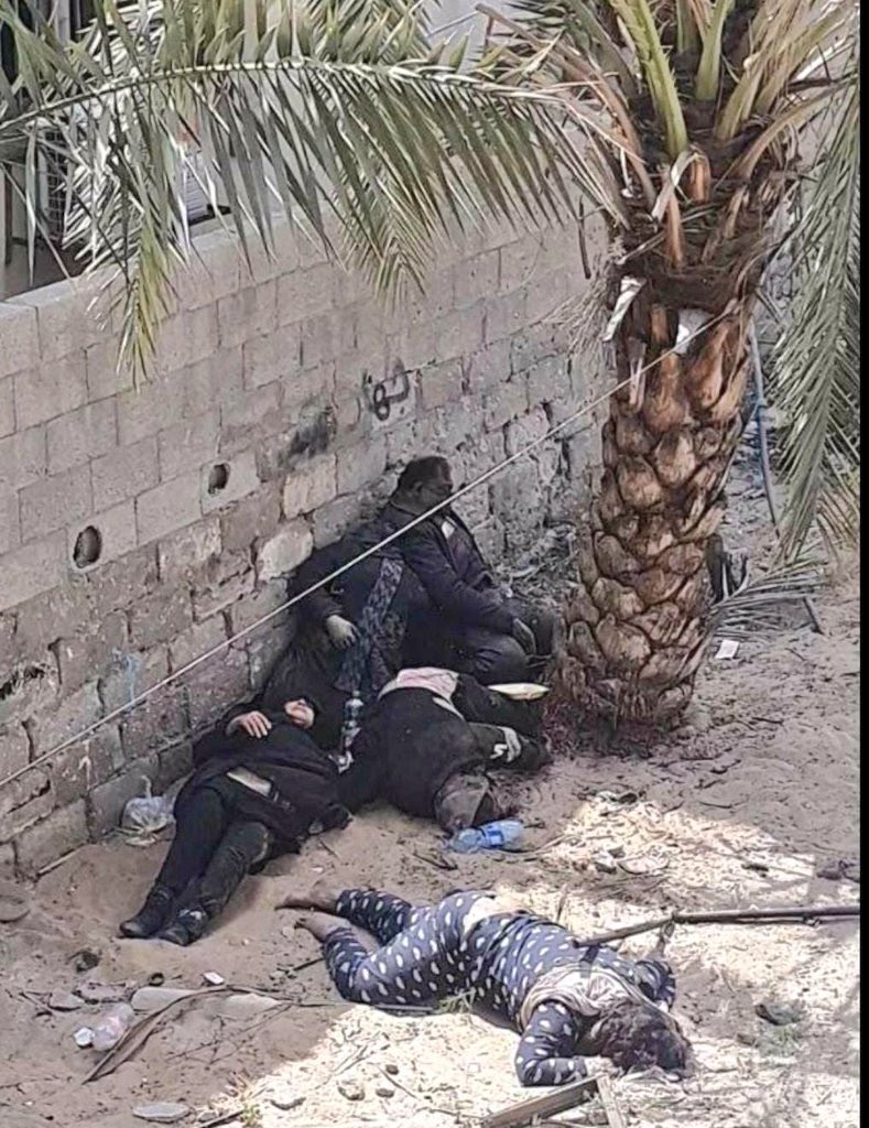 GNMadani's tweet photo. #بریکنگ_نیوز

 دنیا کے سب سے بڑے دہشت گرد یہودی درندوں کی جانب سے غزہ کے مظلوم مسلمانوں کو شہید کرنے کی دل دہلا دینے والی تصاویر 

کہاں ہیں دنیا کے نام نہاد انسانی حقوق کے علمبردار ؟

کہاں ہیں وہ منافقین جو اسرائیل کے ساتھ یارانے بڑھانے کے لیے پر مارتے ہیں 

ہے کوئی جو ان یہودی دہشت گردوں کو لگام دے ؟

@GNMadani