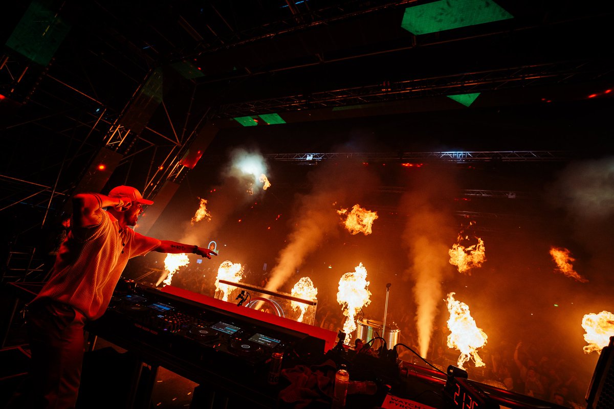 Wat een heerlijk begin van het festivalseizoen!✨️🌻 #paaspop