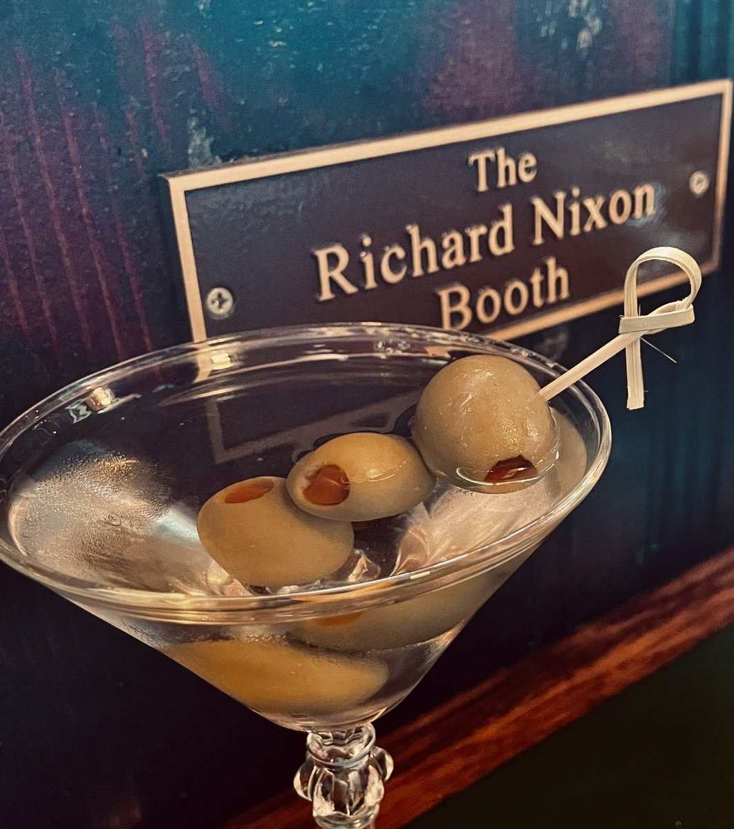 PRceo's tweet photo. Martinis at @MartinsTavernDC. Yes, it’s a thing. #martinis #imnotacrook #since1933 #richardnixon https://t.co/1YnfWw2l9L