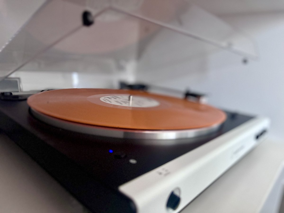 DigiPRman's tweet image. 377 of 500… Always a pleasure listening to my very special Changes on #vinyl… @MikeLindup Any chance #Changes2 will arrive on the format?