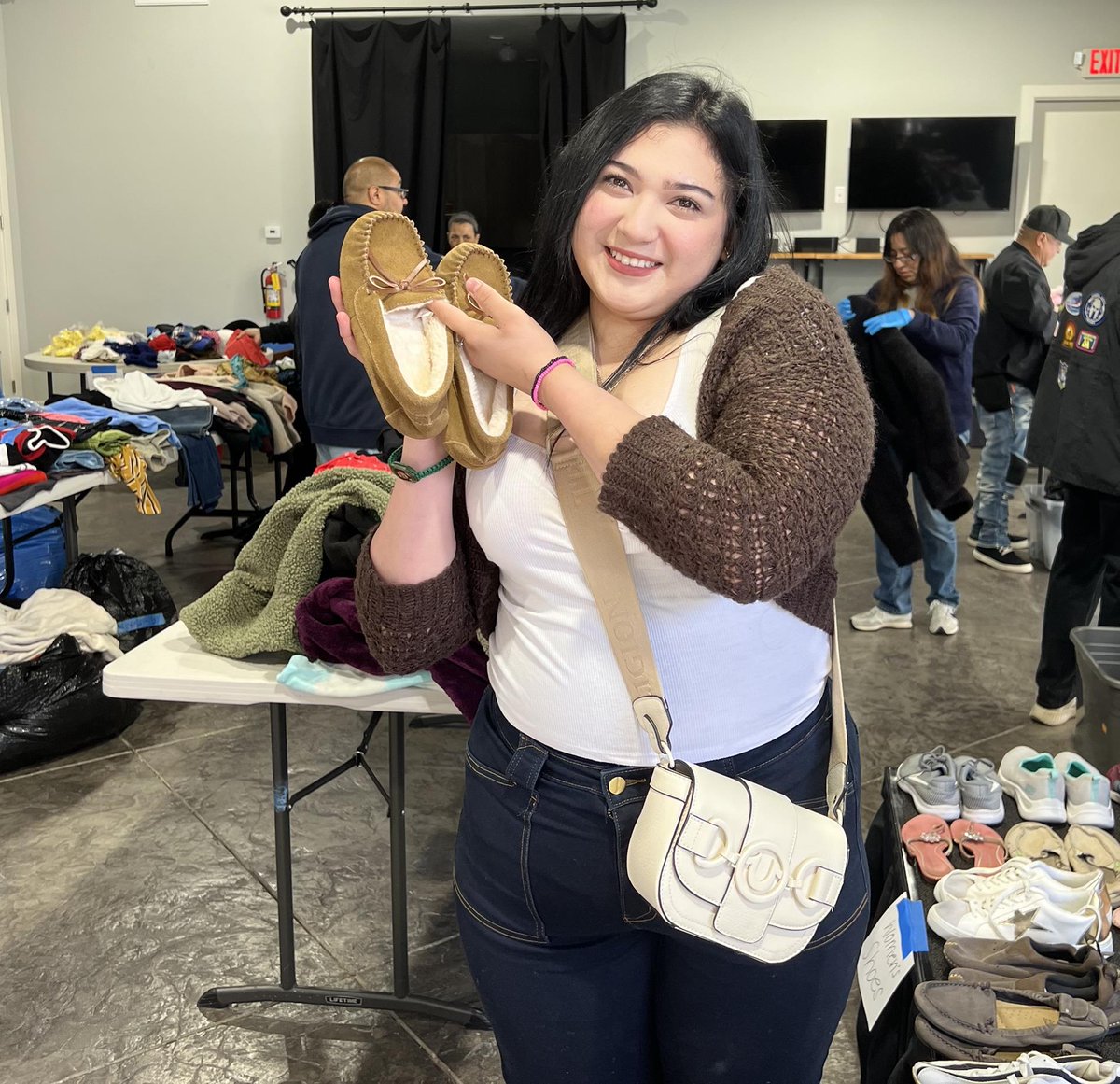 Rescue Mission Alliance Central Coast Holds Clothing Distribution Event for DHS Students - On March 25, the Rescue Mission Alliance Central Coast (formerly Central Coast Rescue Mission) kicked off their Easter Week of Hope with a clothi... smjuhsd.org/sys/content/ne…