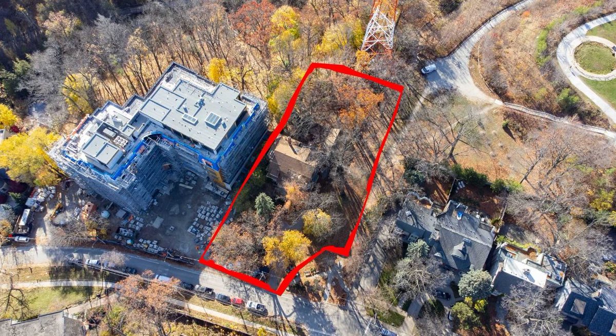 jerzymakarczyk's tweet photo. Toronto, townhouse development lot for sale approved. 416-966-9993 https://t.co/cJ44nhF3G5