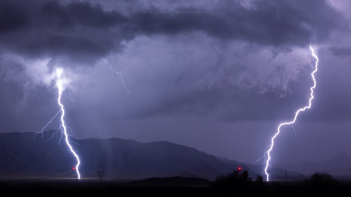 Easter Bolts! Left late yesterday evening, mulled around Buckeye but then raced to some new storms out along Salome Highway and caught these guys south of the 10. Hate bushes in my foreground like that, but dang two landing points in March on Easter, I'll take it! #azwx