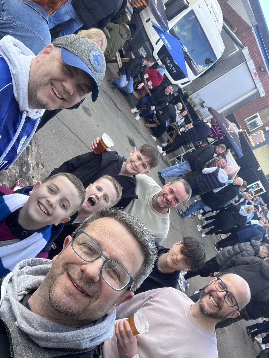 daibennett's tweet image. Cov away.