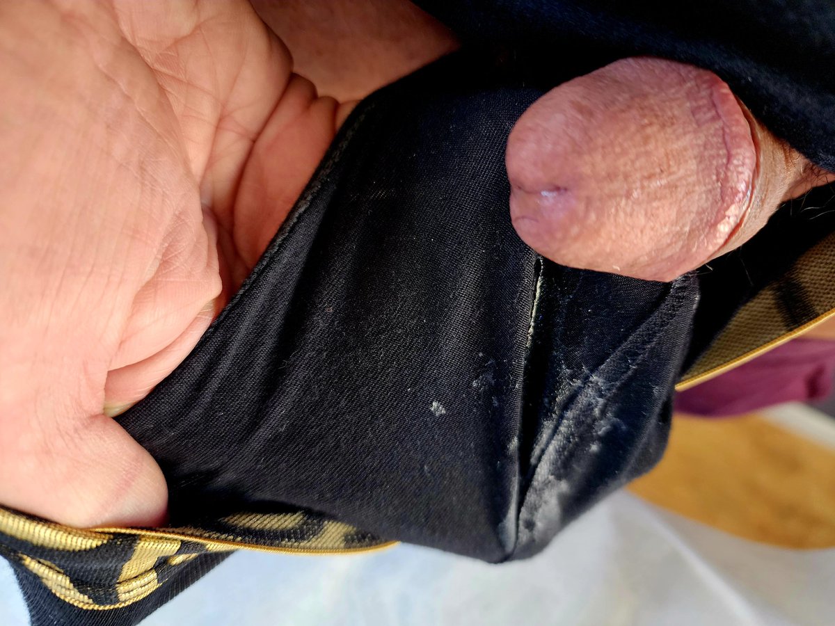 AcumLovinGuy's tweet photo. Horny dick💧happened
#precum #precumdripping #leakingprecum #leaking #ozzingprecum #ozzing #drippingprecum
#dickleaking #daddydick #menssexyunderwear #precumming #LAdaddy #bulge #muturemen
#silverdaddy #thickdick #bonner #LAfreaks #LAfreak #bulgeunderwear #briefs #hornygaydad https://t.co/7OKtlaCmH9