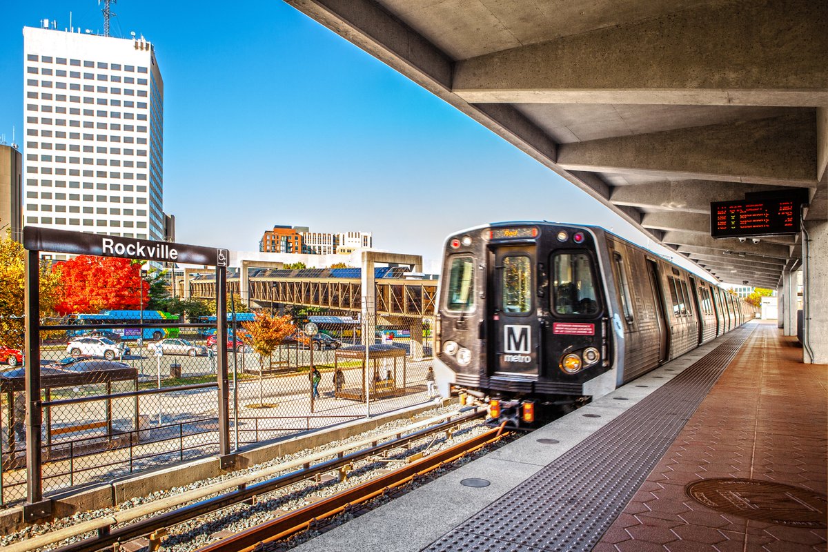 🚉 Join us at the May 6 Mayor and Council Meeting as the Mayor and Council discuss a recent Rockville Metro study! Two public meetings will follow for community input on new designs. Visit rockvillereports.com/hh88 to learn more!
