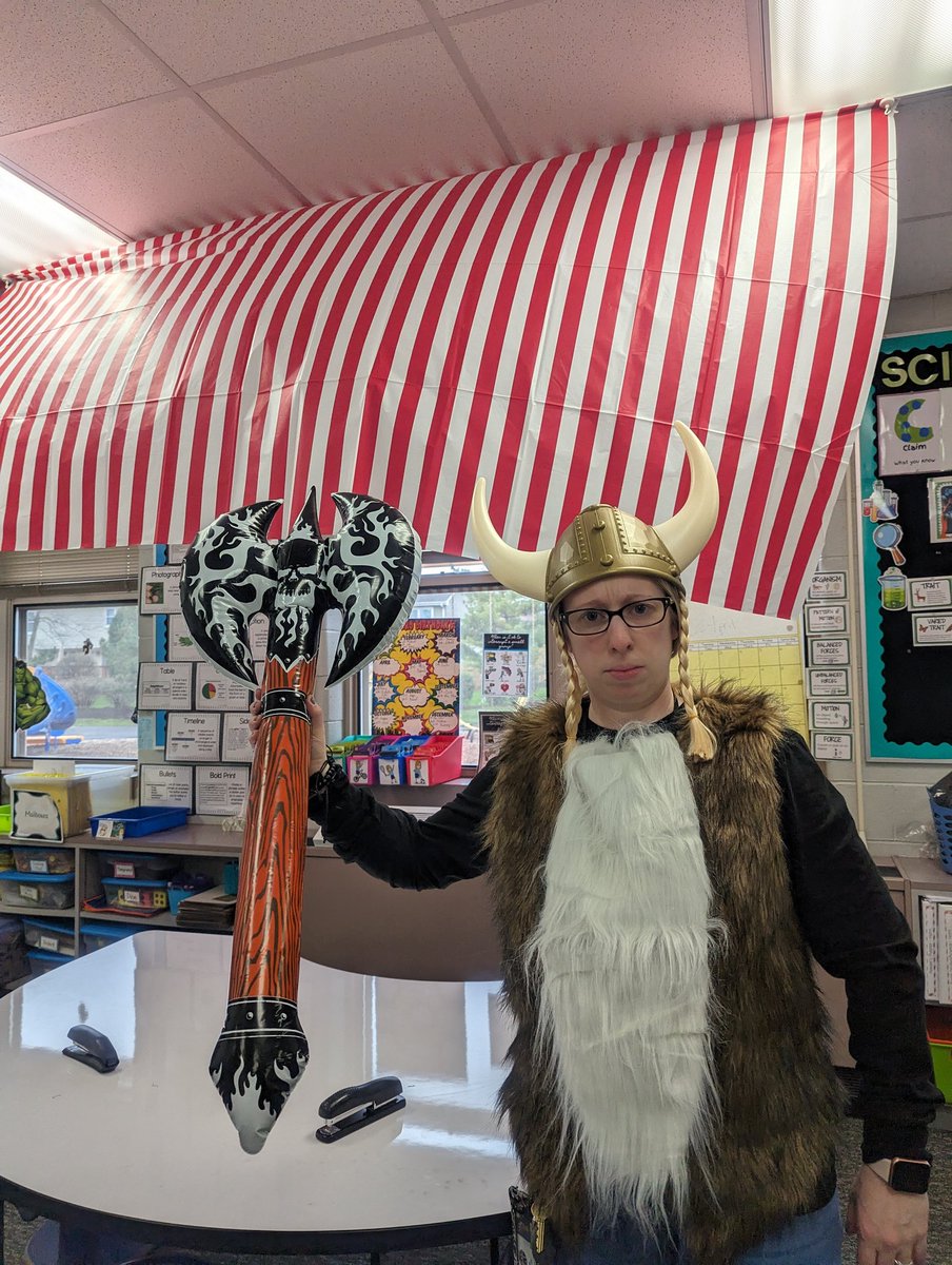 Mrs. Holm tweet media